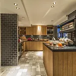 Mr. Jordaan Hotel 3*