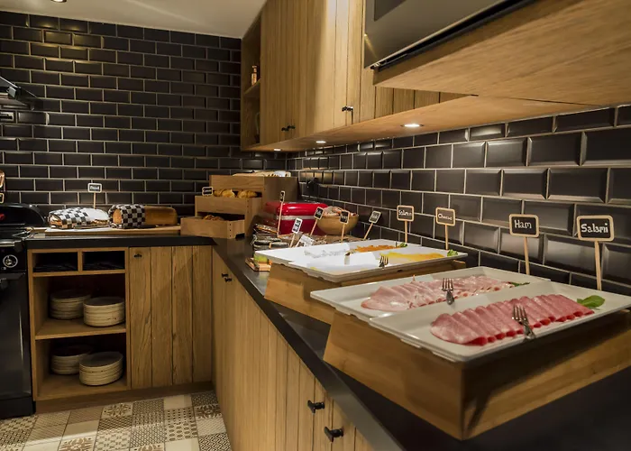 Mr. Jordaan Hotel 3*